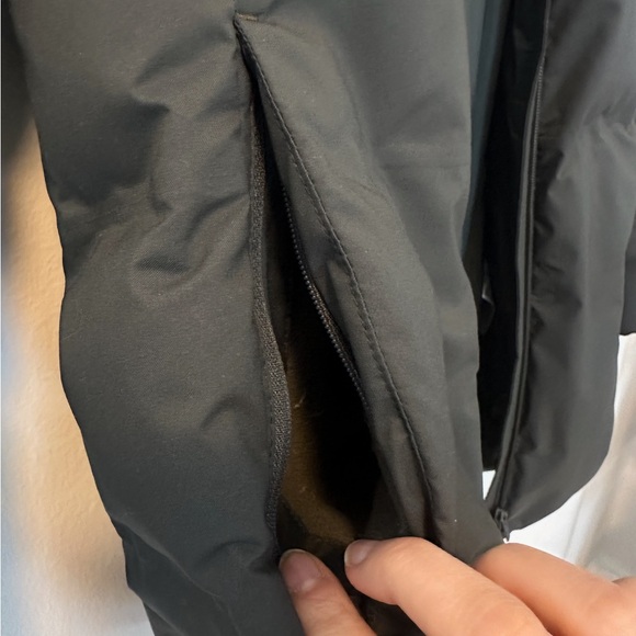 Uniqlo Dark Green Olive Puffer Jacket - Picture 6 of 11